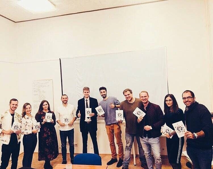 MentorTriebe Y modell könyvbemutató